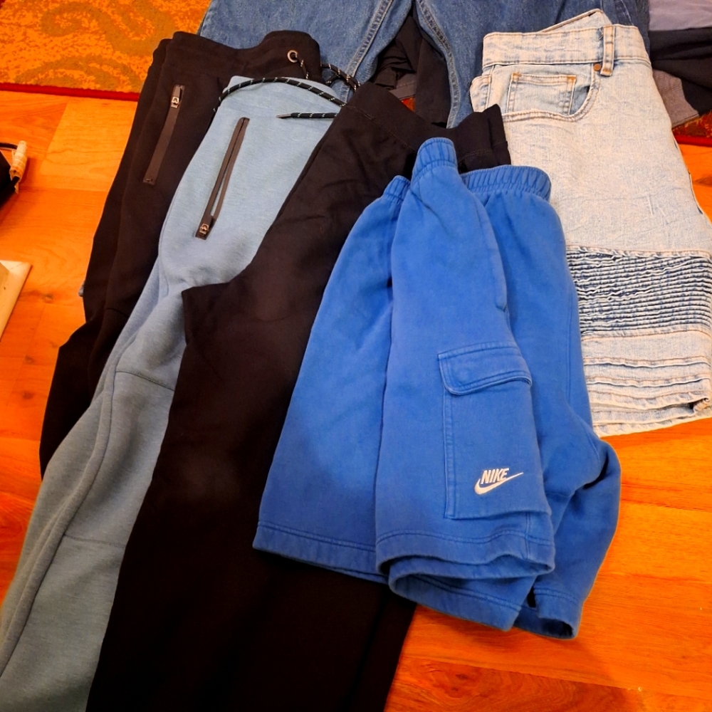 Men's clothing bundle